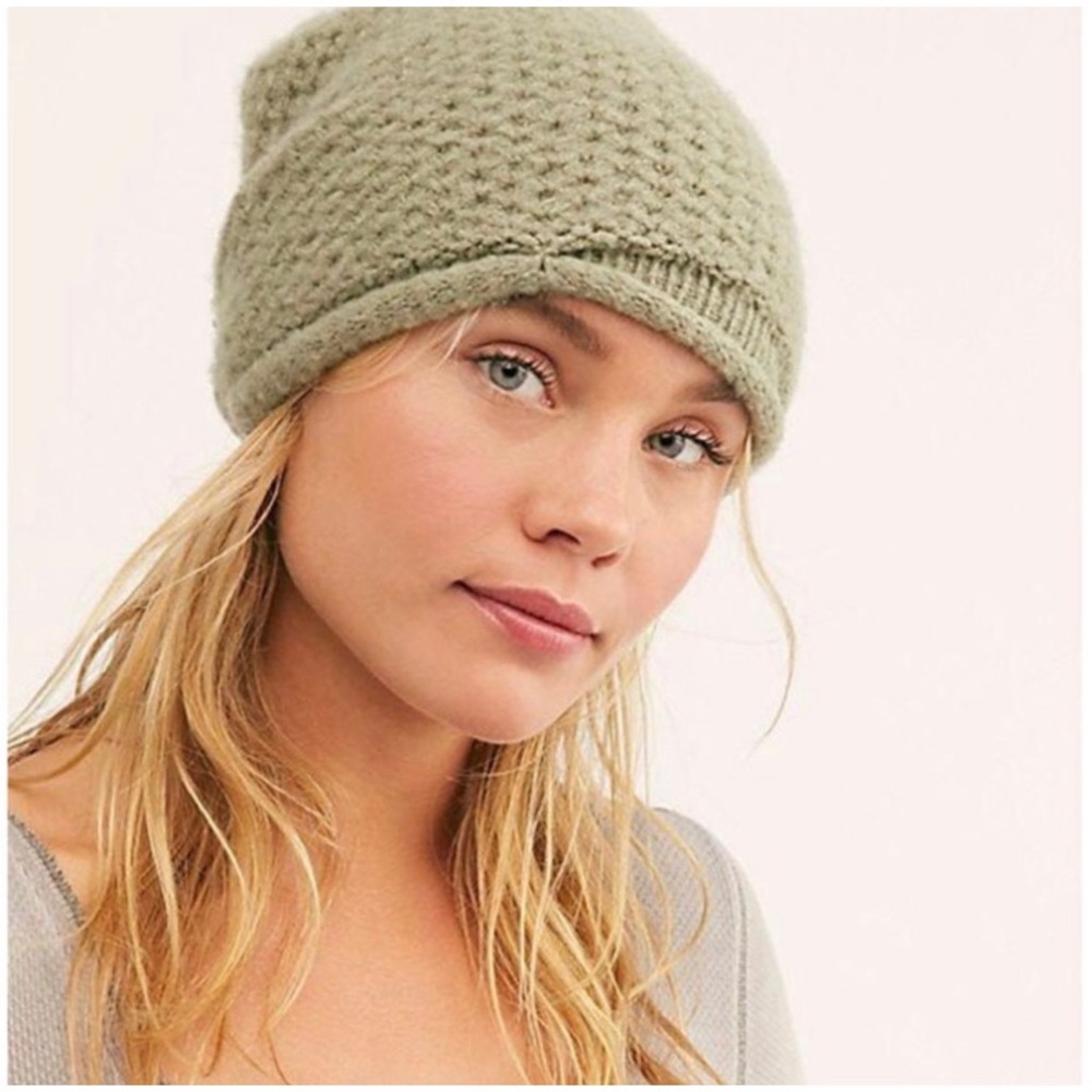 Free People Dreamland Knit Beanie Slouchy Green Winter Cozy OS